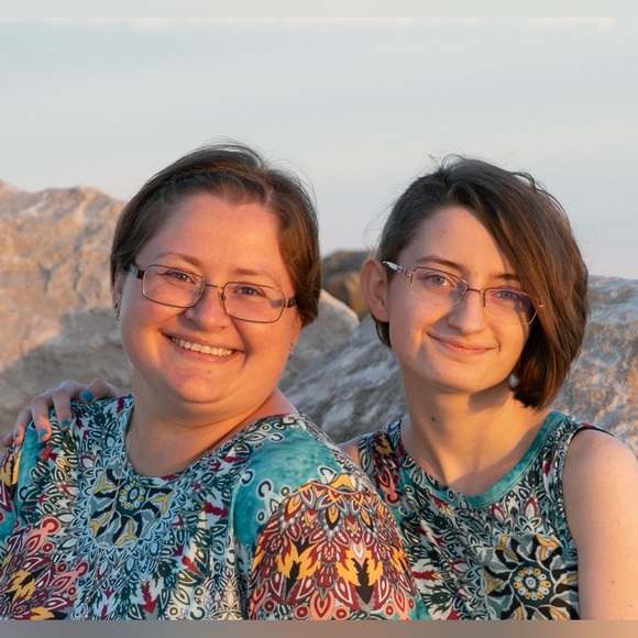 Meet your Posher, Christi - Picture 1 of 1